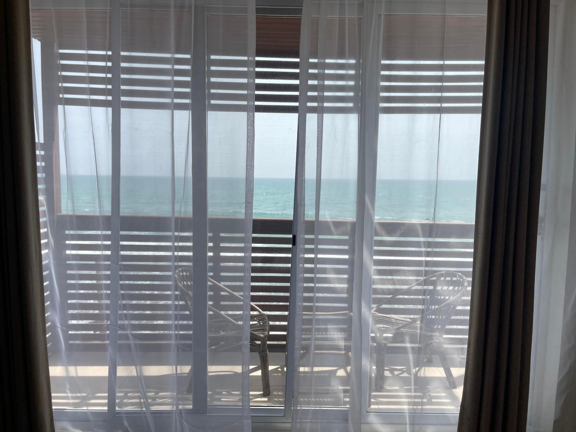 Ocean Green Beach Resorts And Villas Prampram Екстериор снимка