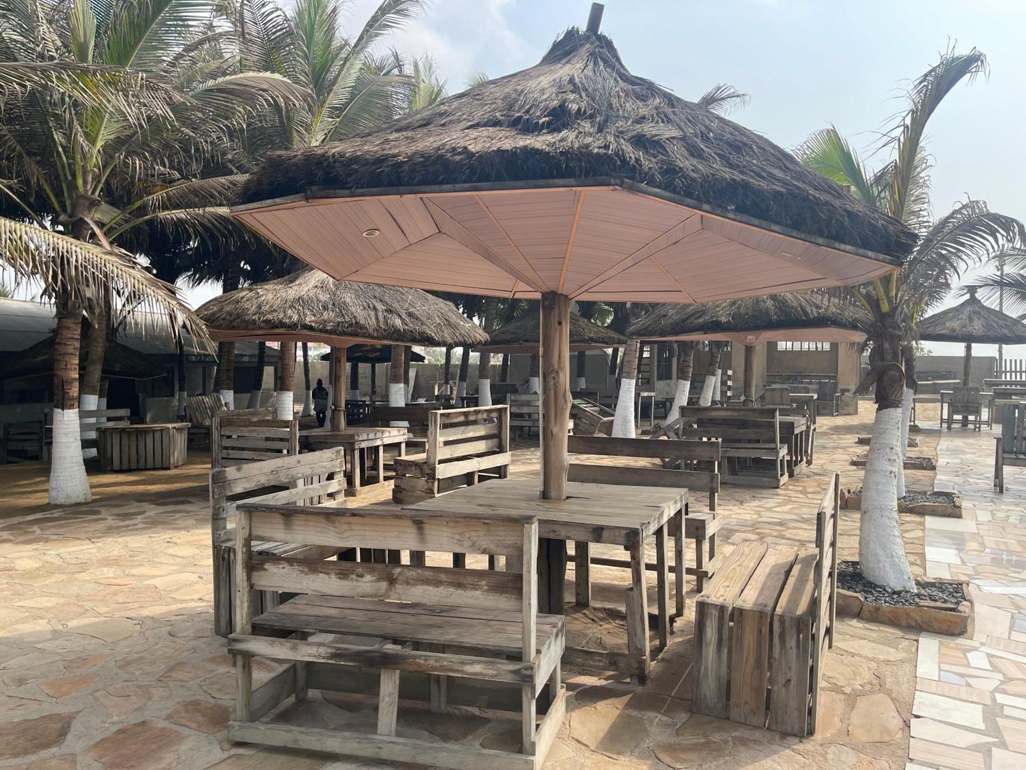 Ocean Green Beach Resorts And Villas Prampram Екстериор снимка
